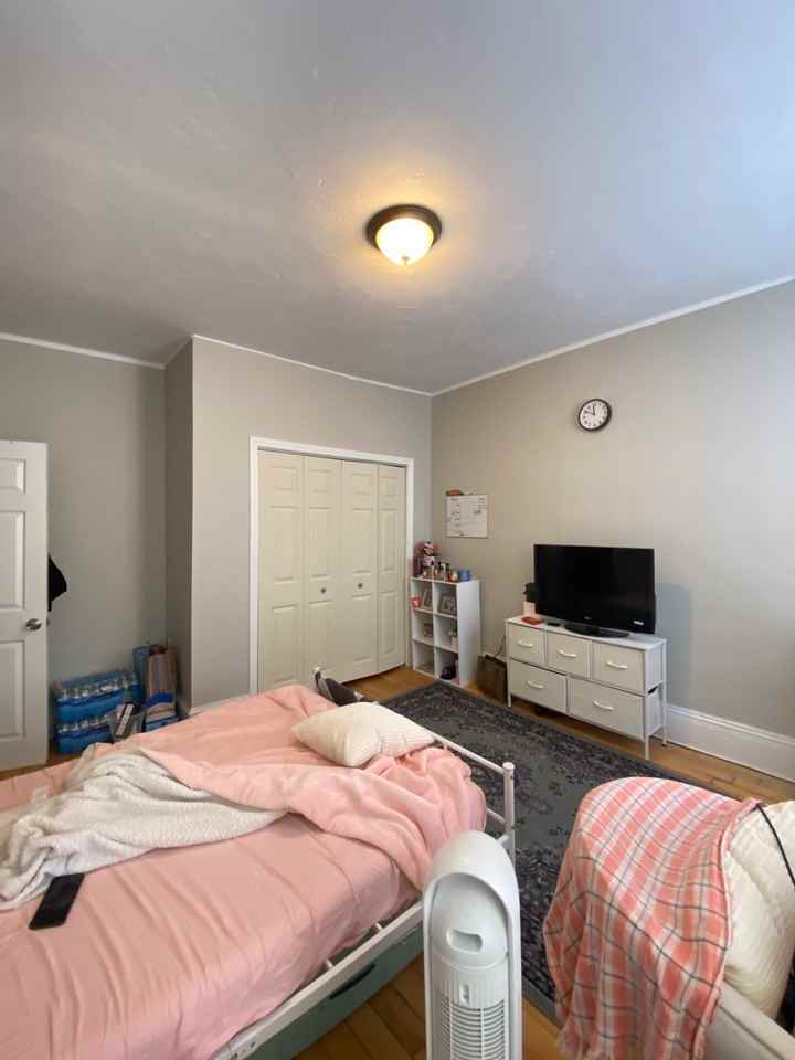 10 Glenville AvenueApt. 3 #3 - Photo 6 of 14