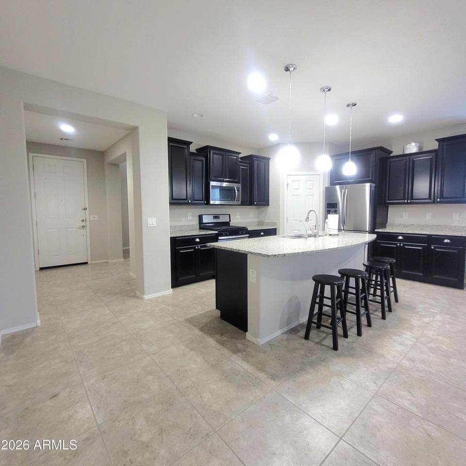 25925 W Tonto Ln - Photo 4 of 22