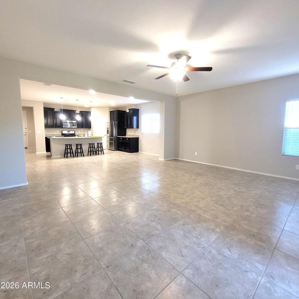 25925 W Tonto Ln - Photo 5 of 22
