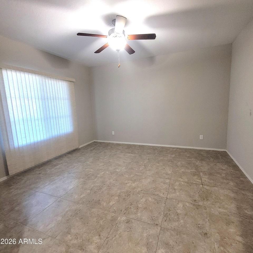 25925 W Tonto Ln - Photo 7 of 22