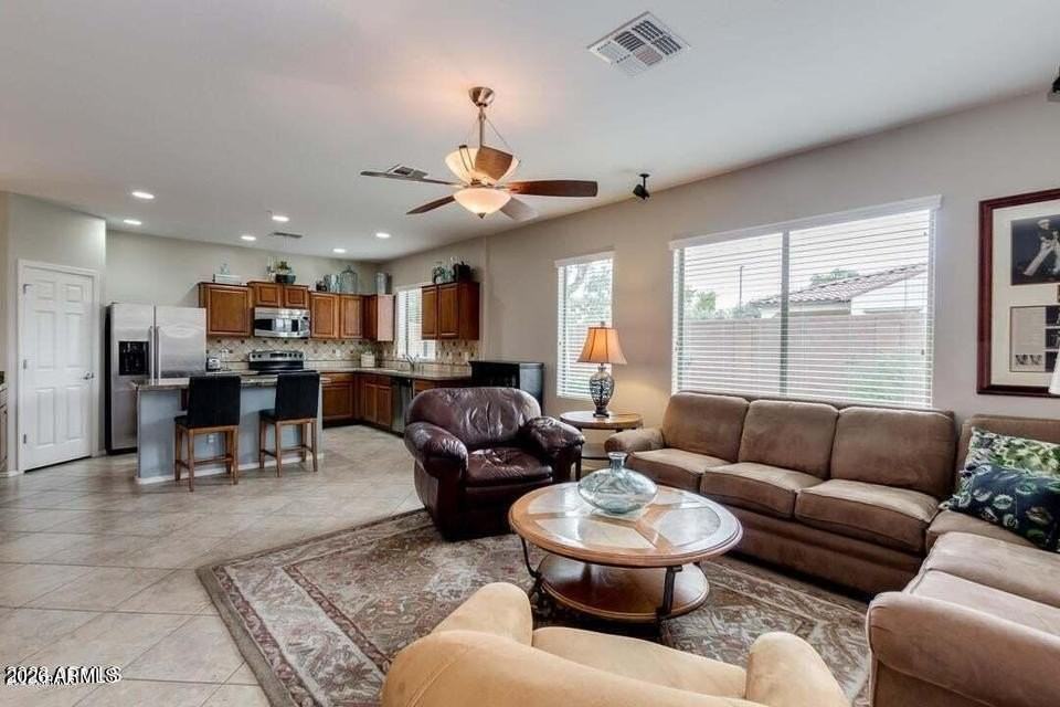 3519 E Pinot Noir Ave - Photo 2 of 21