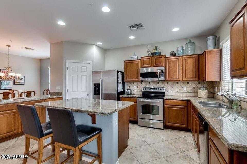 3519 E Pinot Noir Ave - Photo 3 of 21