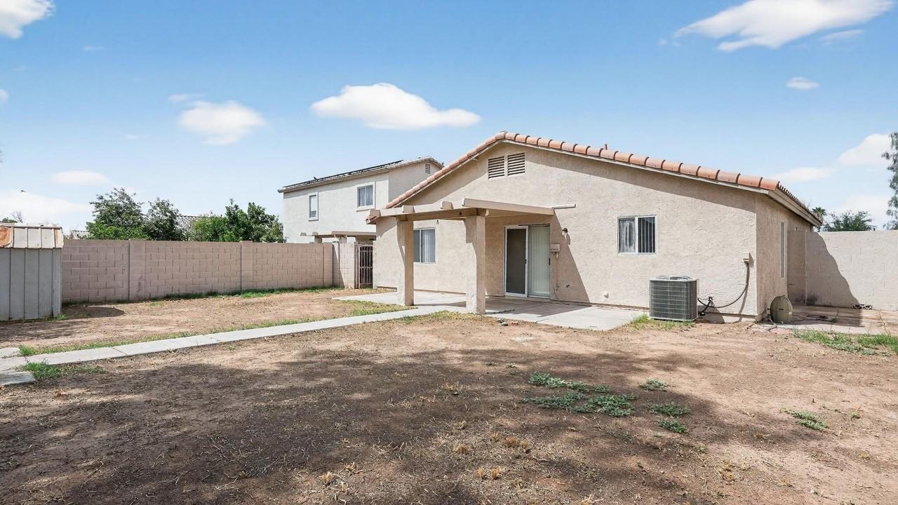 7395 W San Miguel Ave - Photo 2 of 16