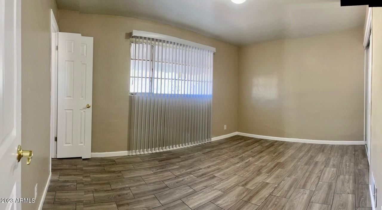 8638 N 8th St - Photo 5 of 12