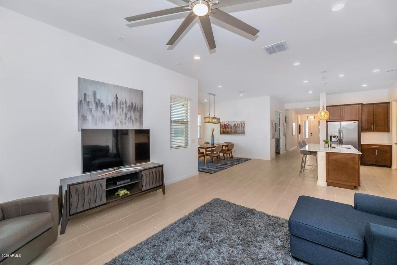 16979 W Alameda Rd - Photo 7 of 26