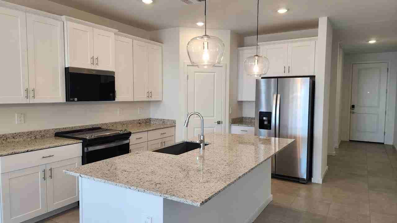 7615 E Cozy Cottage Ln - Photo 3 of 35