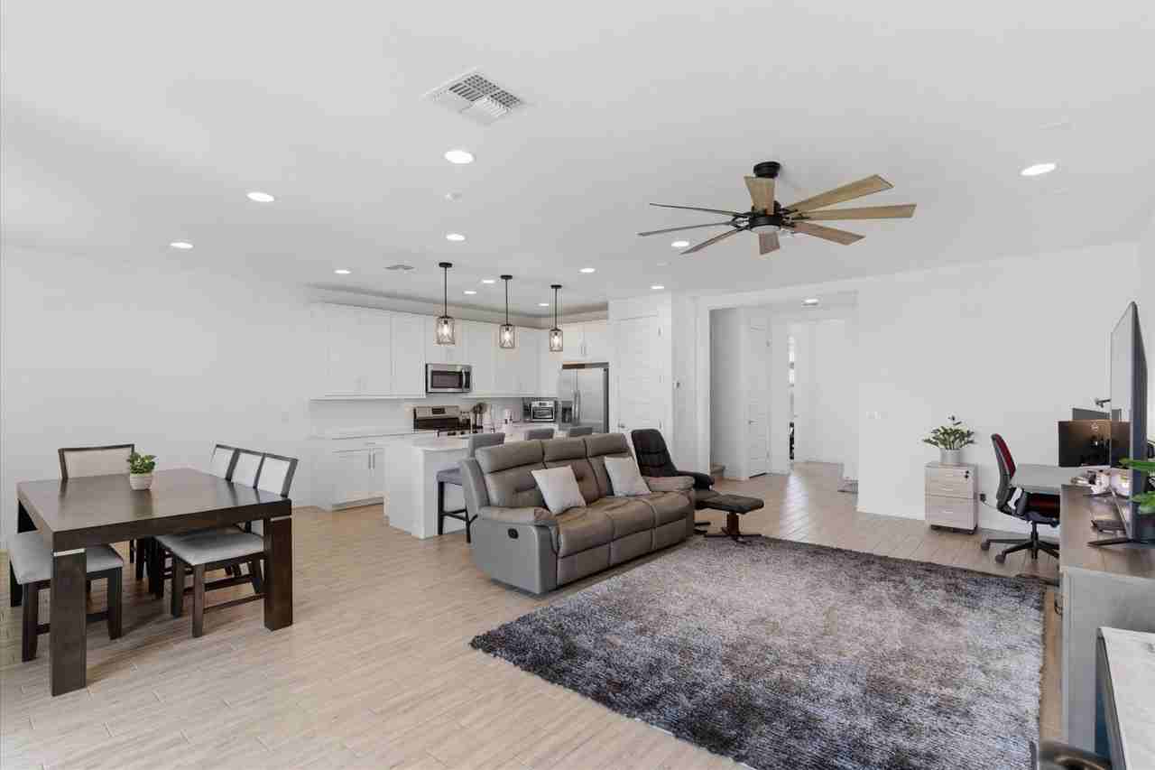 5935 S Coyote Cyn - Photo 4 of 44