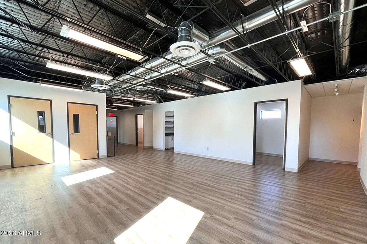 1805 W Van Buren St Unit 200