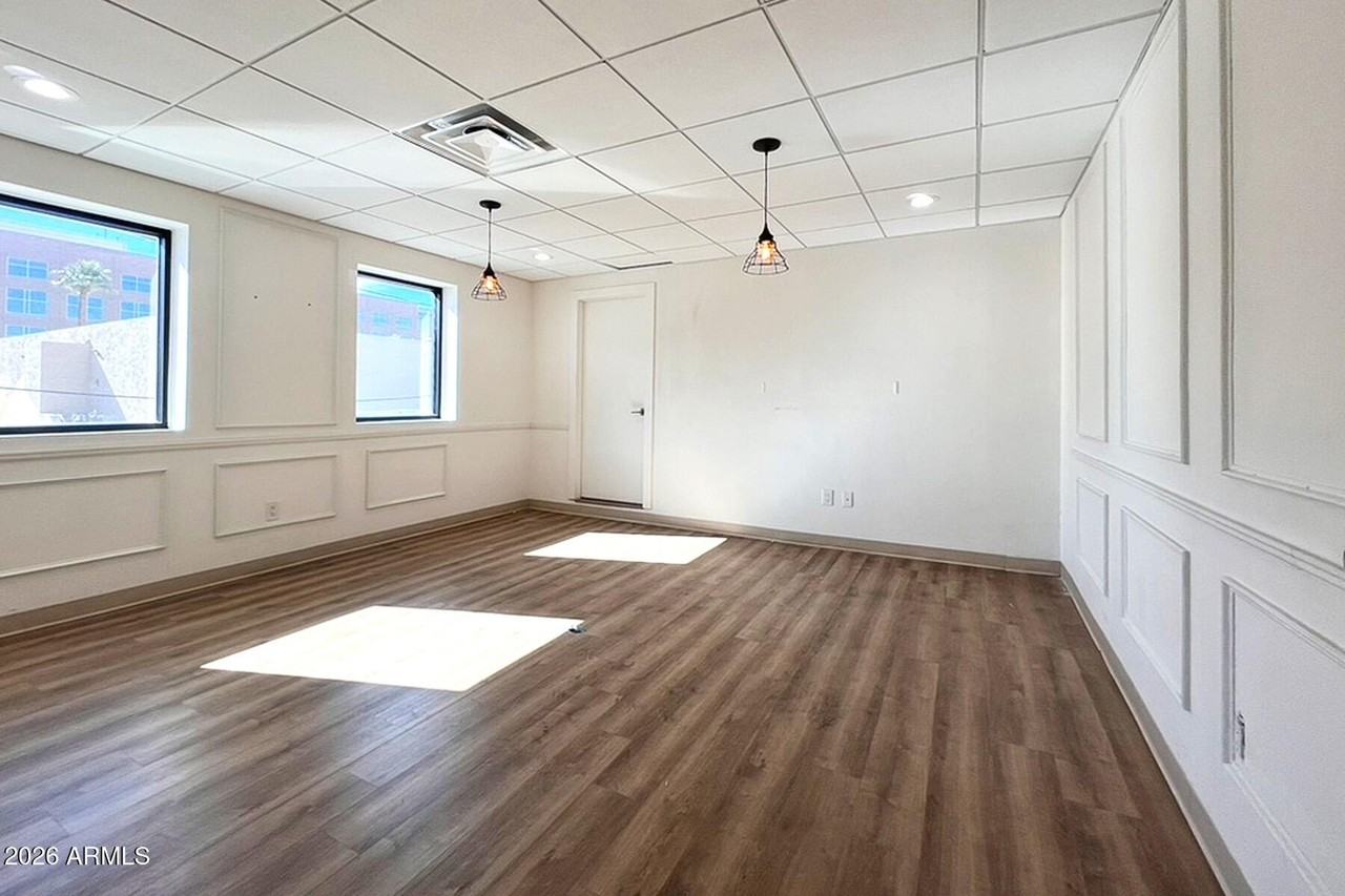 1805 W Van Buren St Unit 200 - Photo 4 of 11