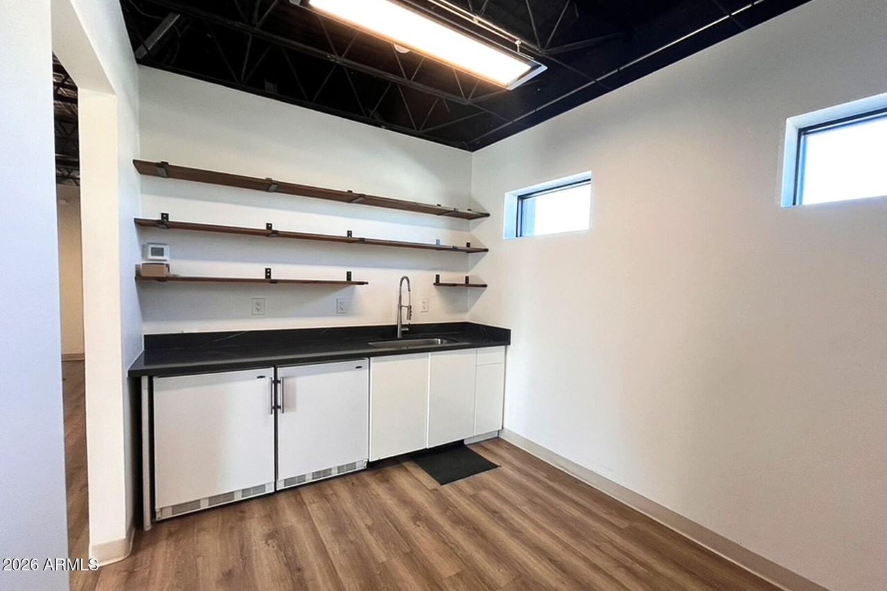 1805 W Van Buren St Unit 200 - Photo 6 of 11