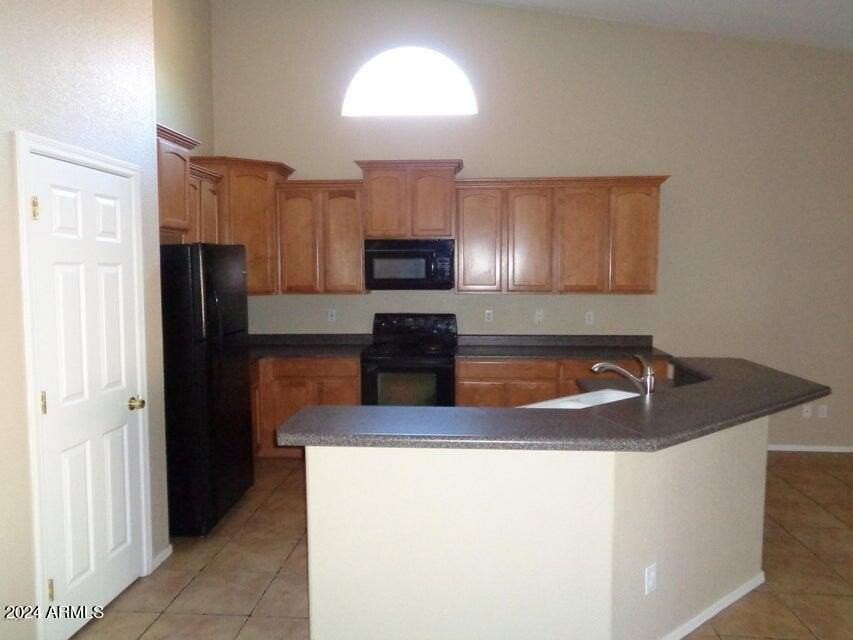 22641 N Gibson Dr - Photo 2 of 14