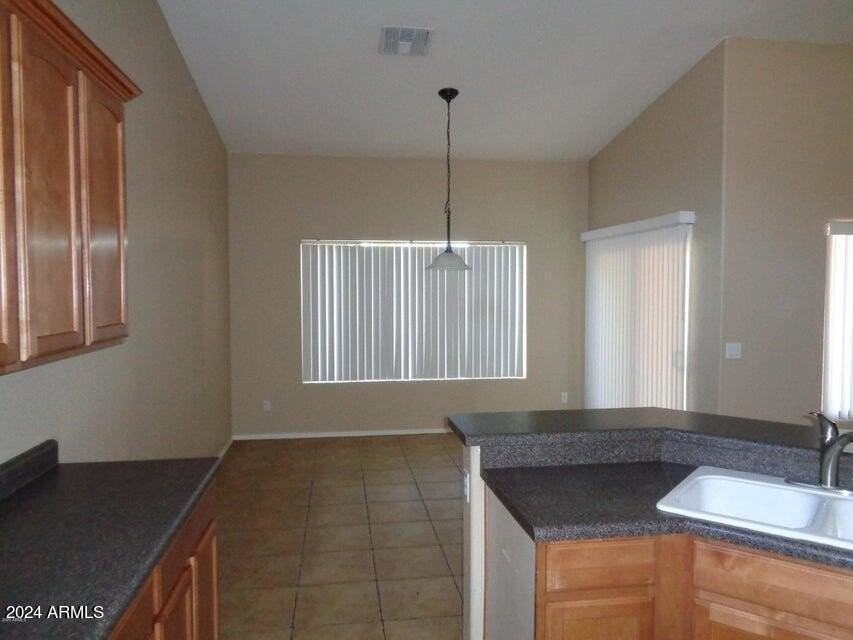 22641 N Gibson Dr - Photo 3 of 14