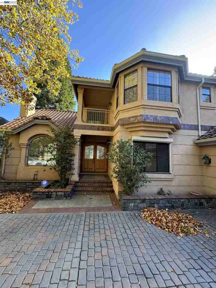 1295 Whispering Oaks Pl - Photo 2 of 22