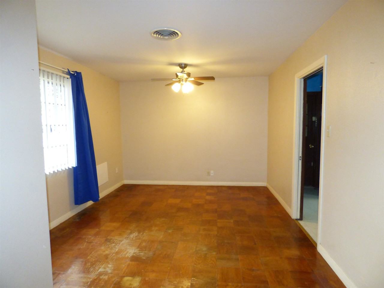 2208 Monterrey Dr - Photo 2 of 29