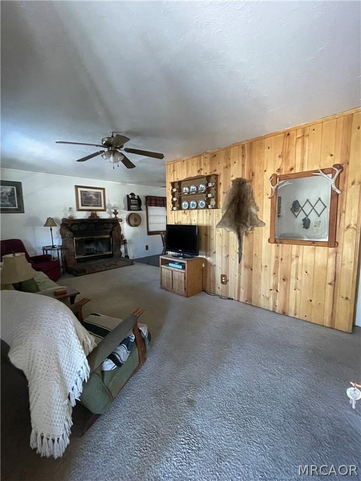 624 E Big Bear Blvd - Photo 4 of 11