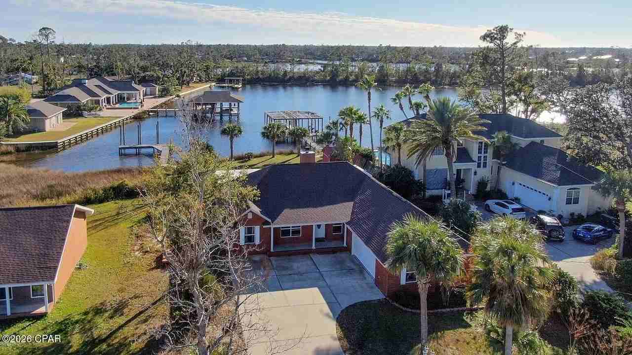 816 W 8th Street Cir - Photo 2 of 28