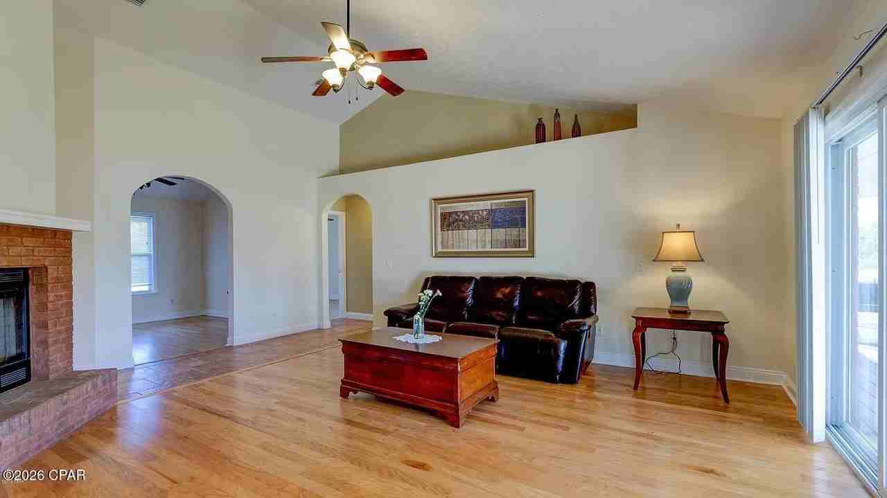 816 W 8th Street Cir - Photo 6 of 28