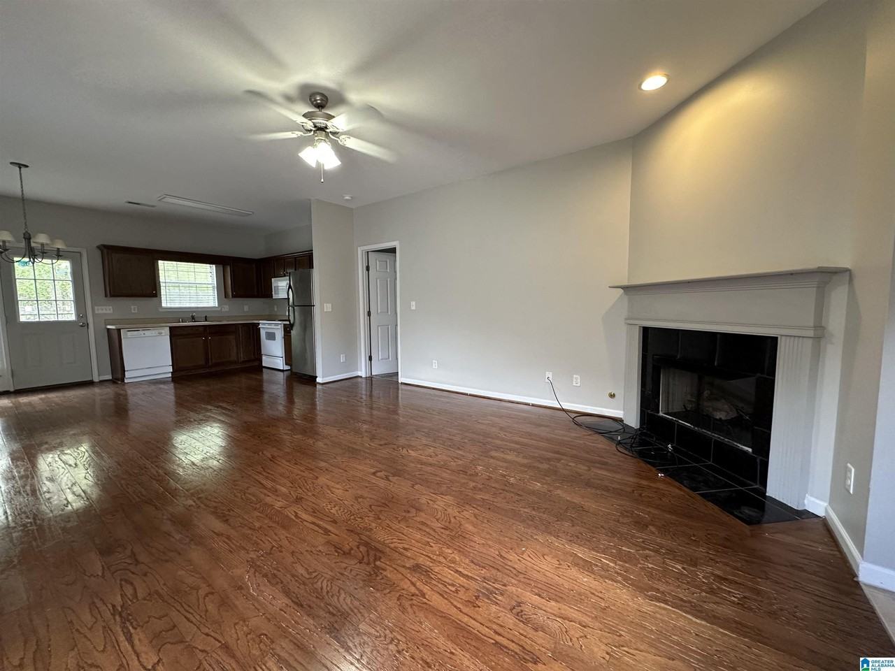 1103 Castlemaine Dr - Photo 6 of 27