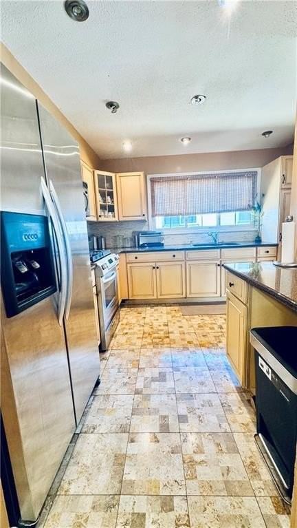 1463 E 103rd St #2 - Photo 4 of 11