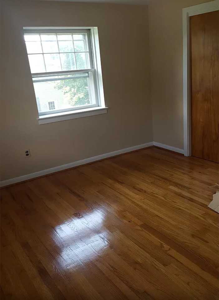 340 North Prince Street - Photo 7 of 8