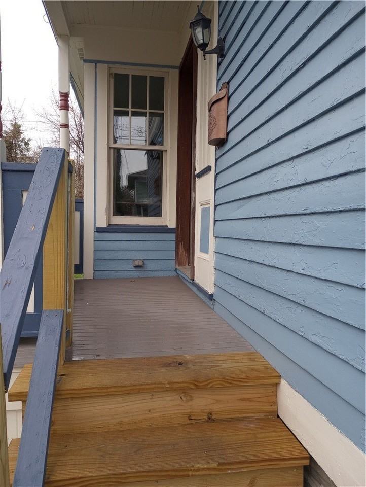 364 W Gray St - Photo 2 of 16