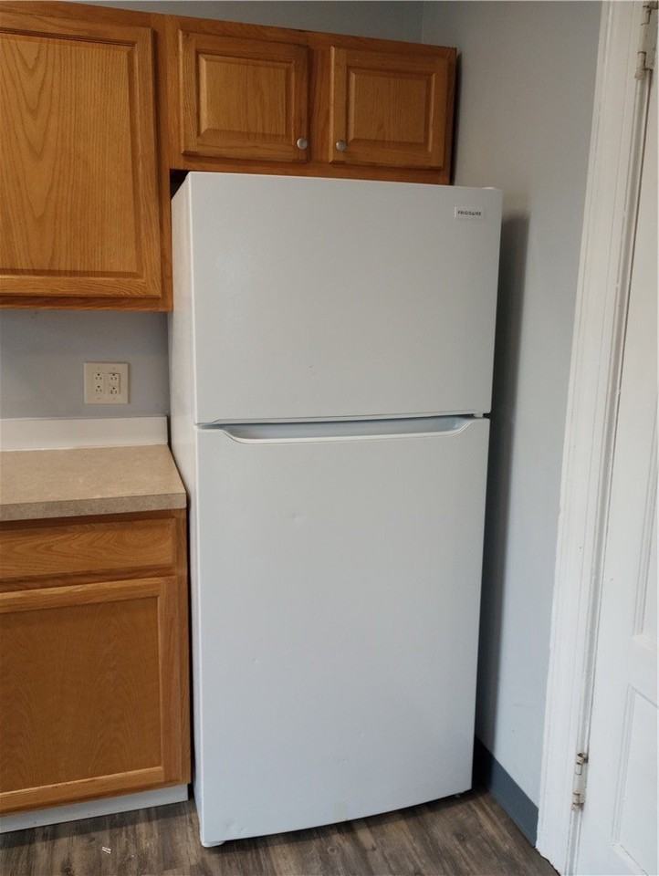 364 W Gray St - Photo 6 of 16