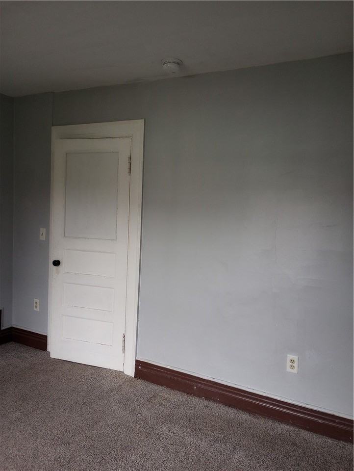 364 W Gray St - Photo 7 of 16