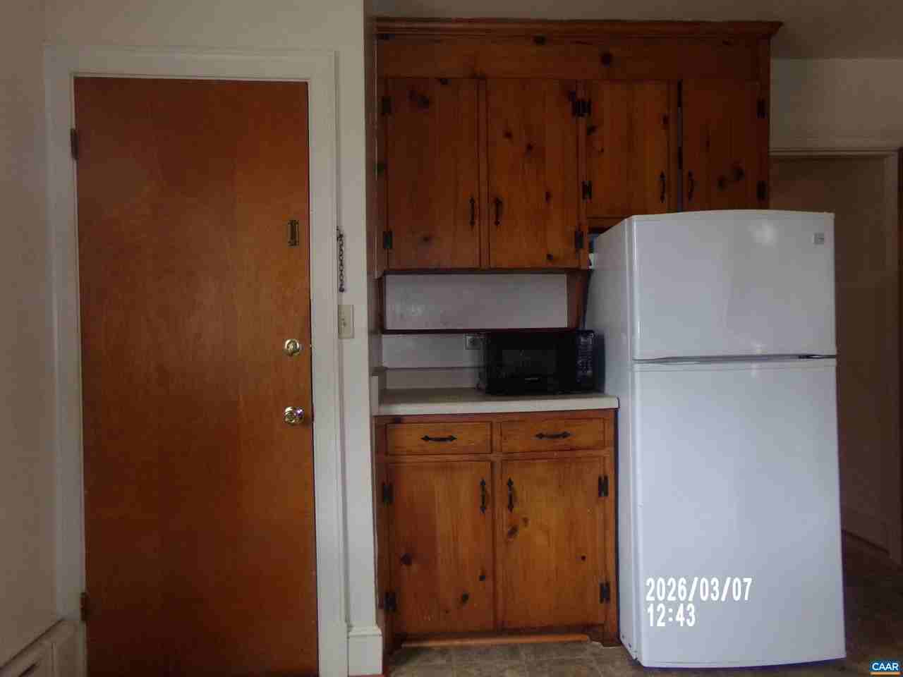 127 Buckingham Cir #A - Photo 3 of 10