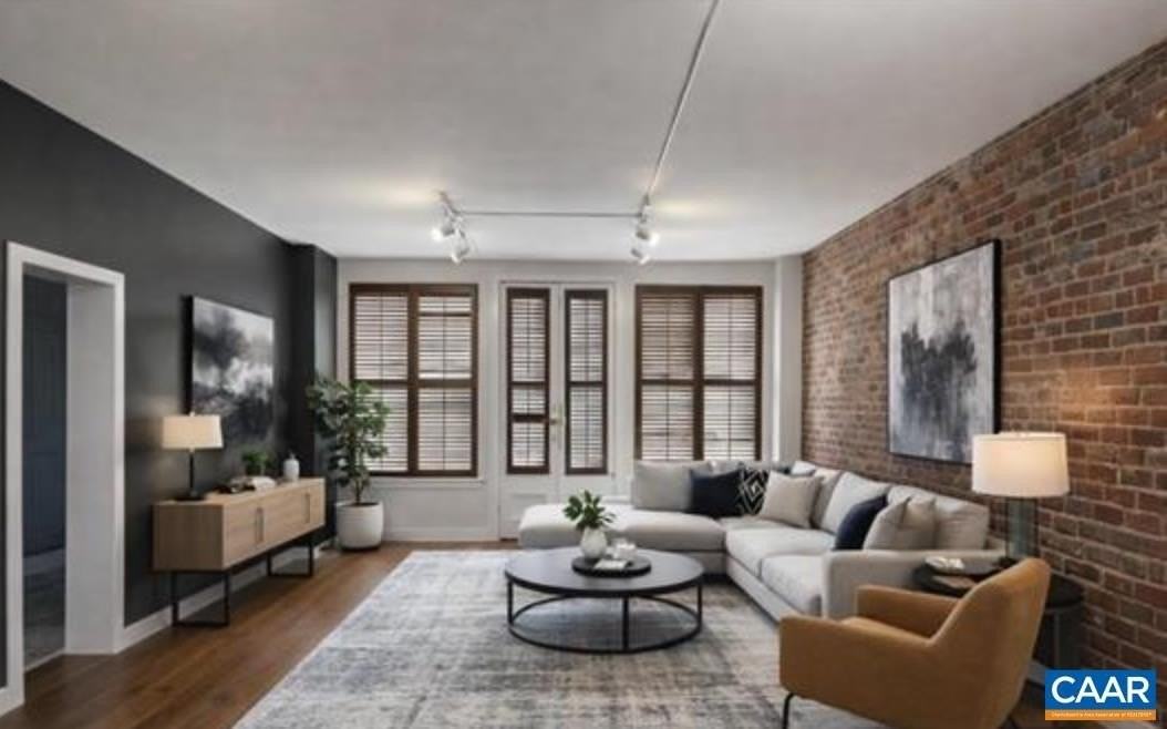 311 5th St Ne - Photo 4 of 30