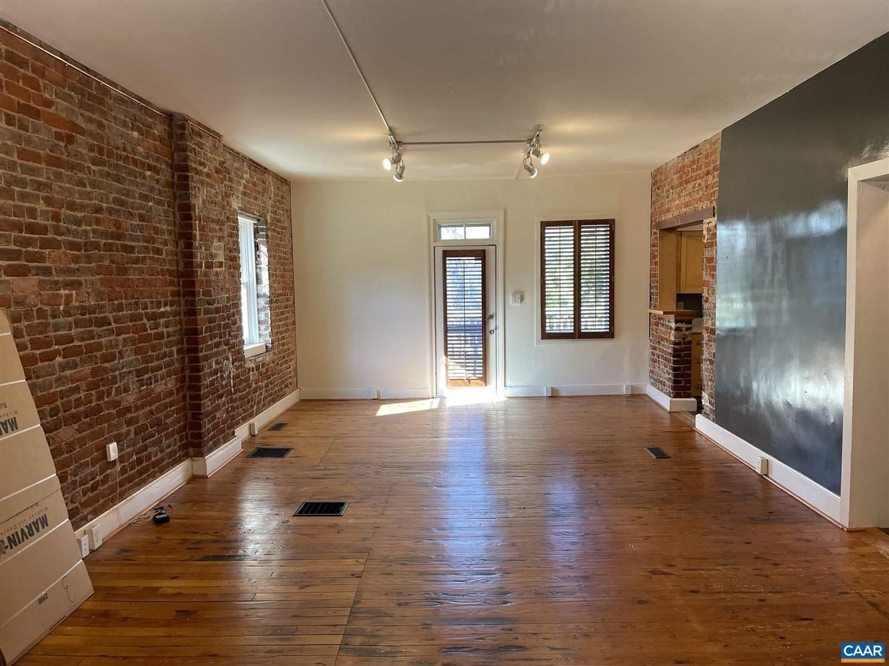 311 5th St Ne - Photo 6 of 30