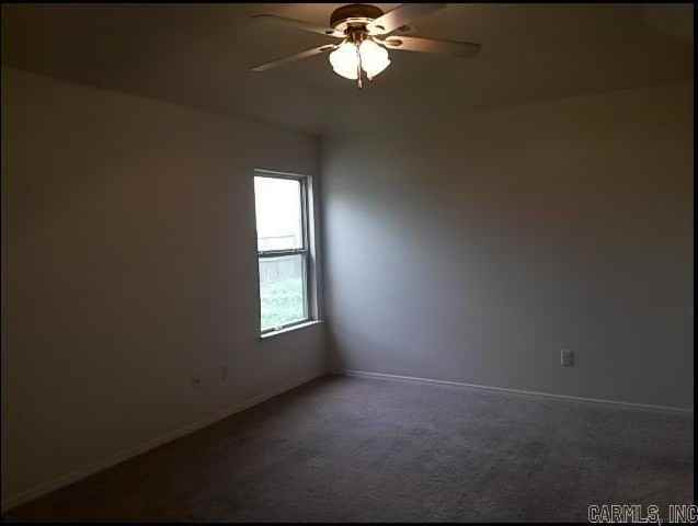 1101 Yarrow Dr - Photo 6 of 10