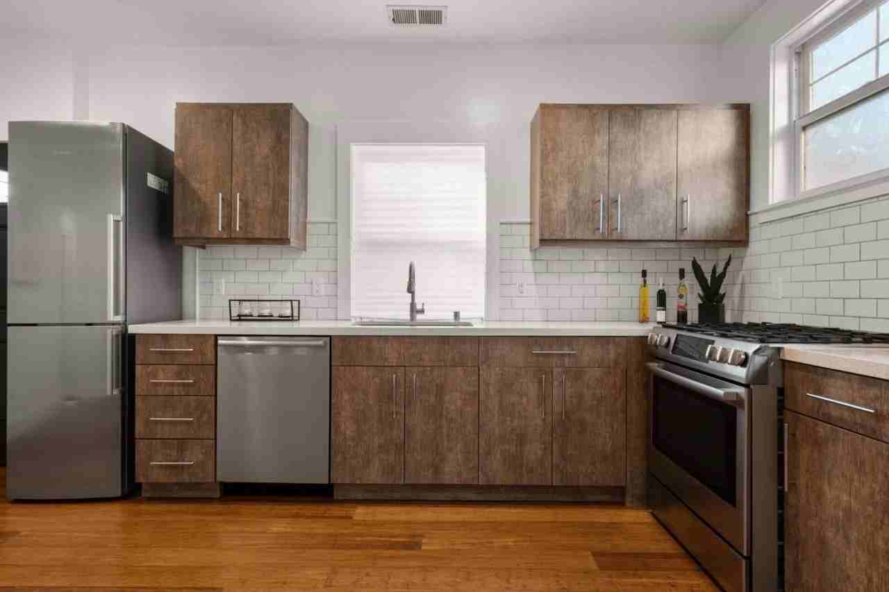 42 Farragut Avenue, #A - Photo 4 of 11