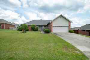 featured image of 15 Ashlee Dr