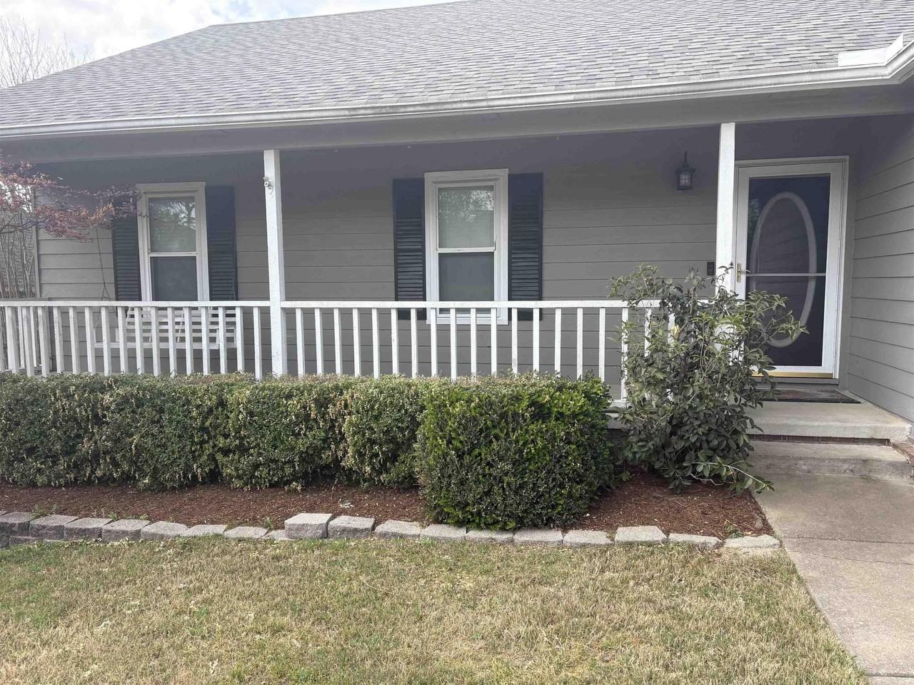 16 Forest Brook Ct - Photo 3 of 22