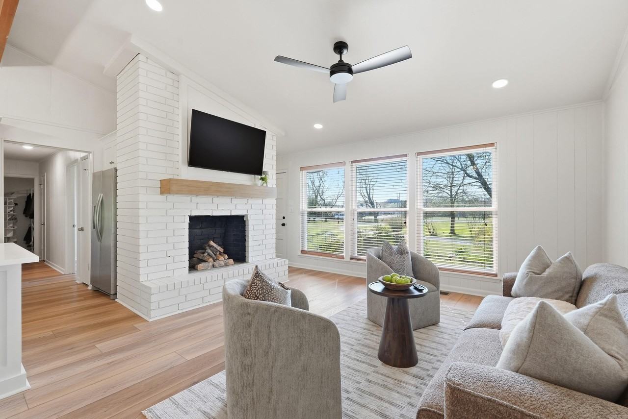 8000 Highway 300 - Photo 4 of 42