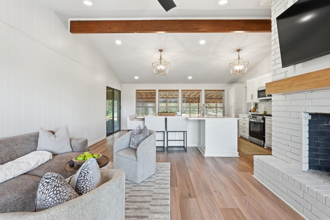 8000 Highway 300 - Photo 7 of 42