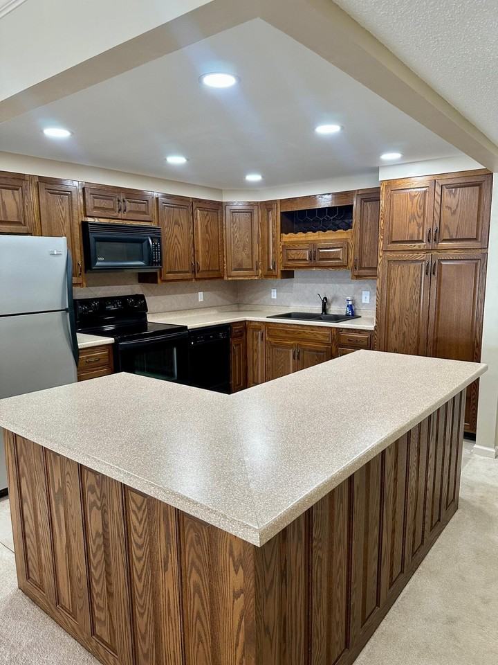 4336 Lakeshore Ln - Photo 5 of 14