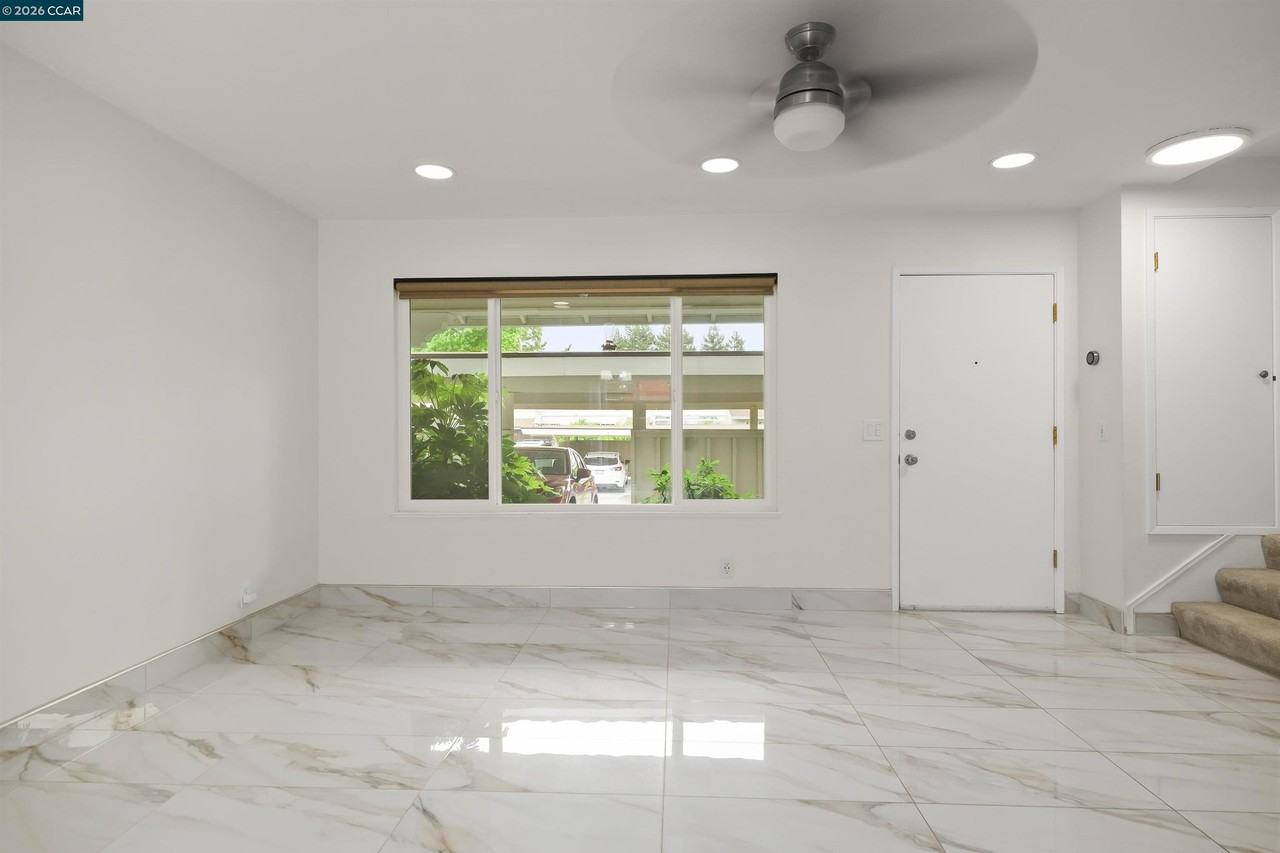 560 La Copita Ct - Photo 3 of 31