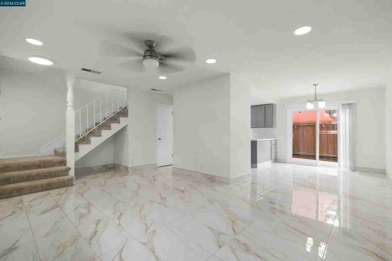 560 La Copita Ct - Photo 6 of 31