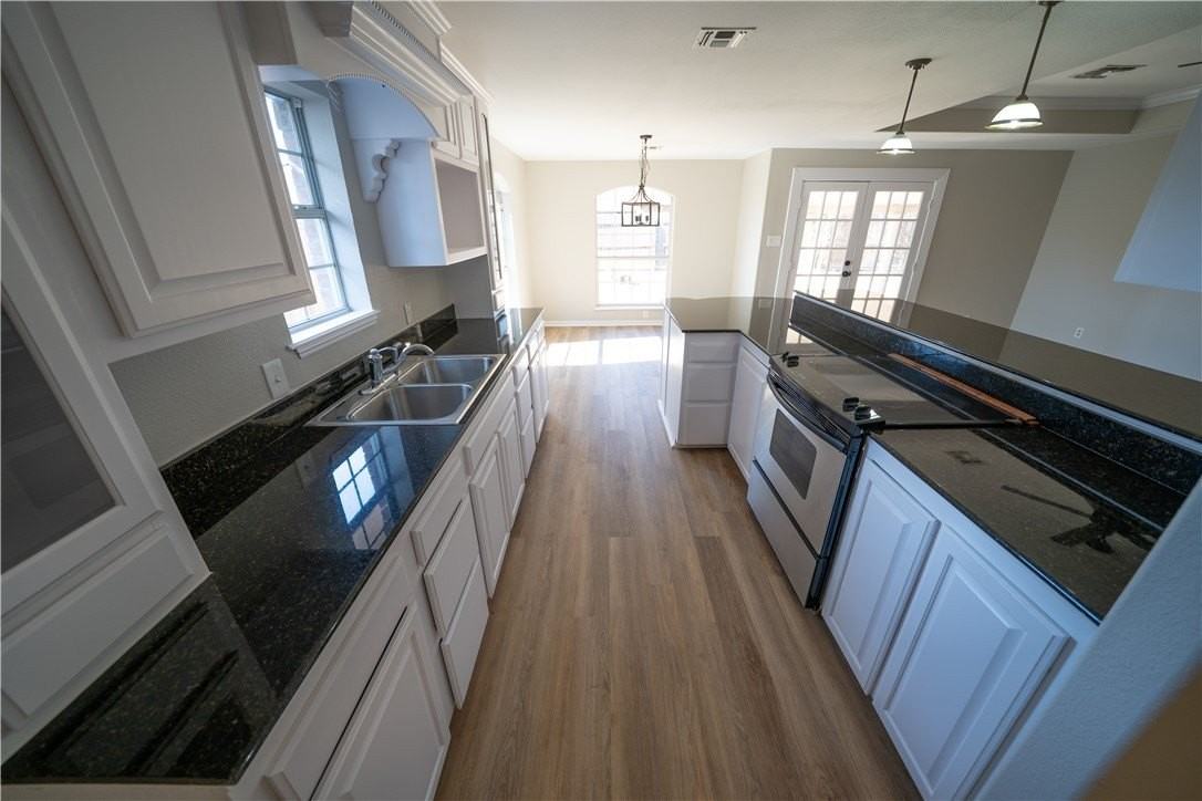 3721 N Creek Cir - Photo 7 of 33