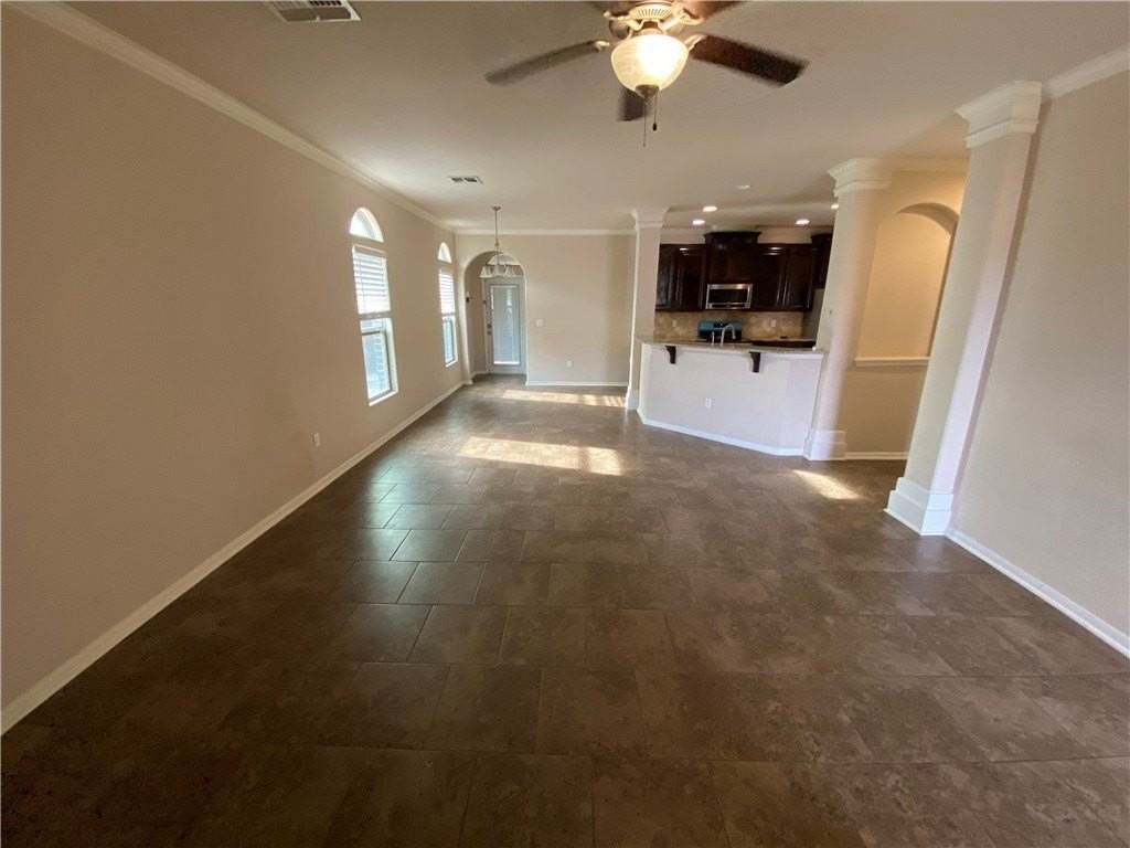 6013 Tapestry Dr - Photo 3 of 24