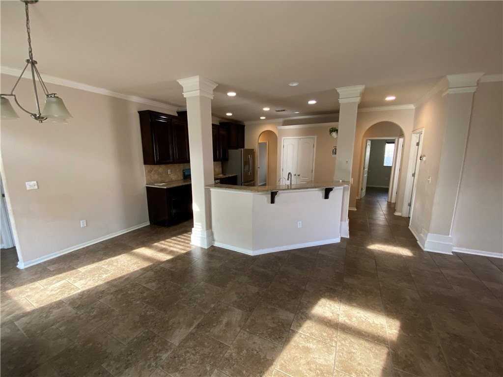 6013 Tapestry Dr - Photo 4 of 24