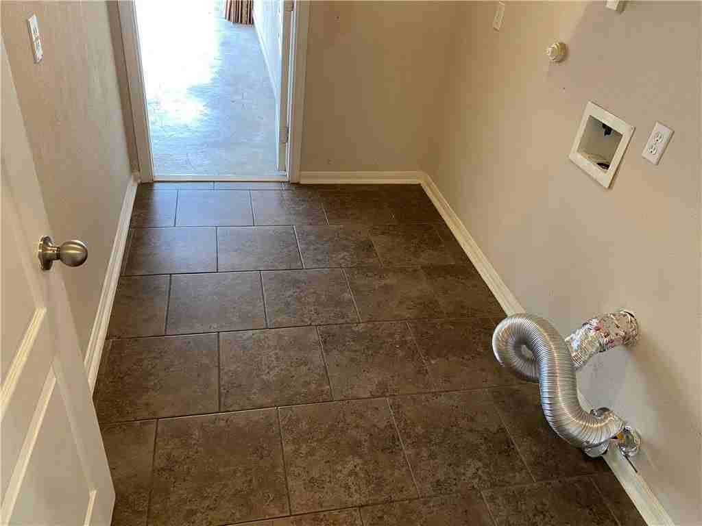 6013 Tapestry Dr - Photo 7 of 24