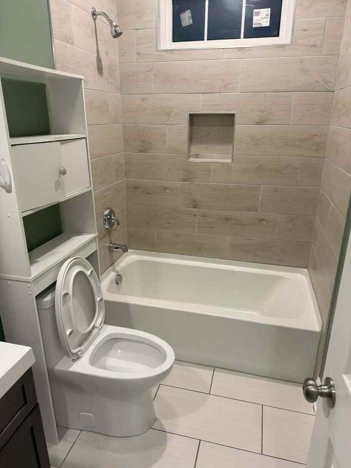 524 S Oakley Ave - Photo 6 of 7