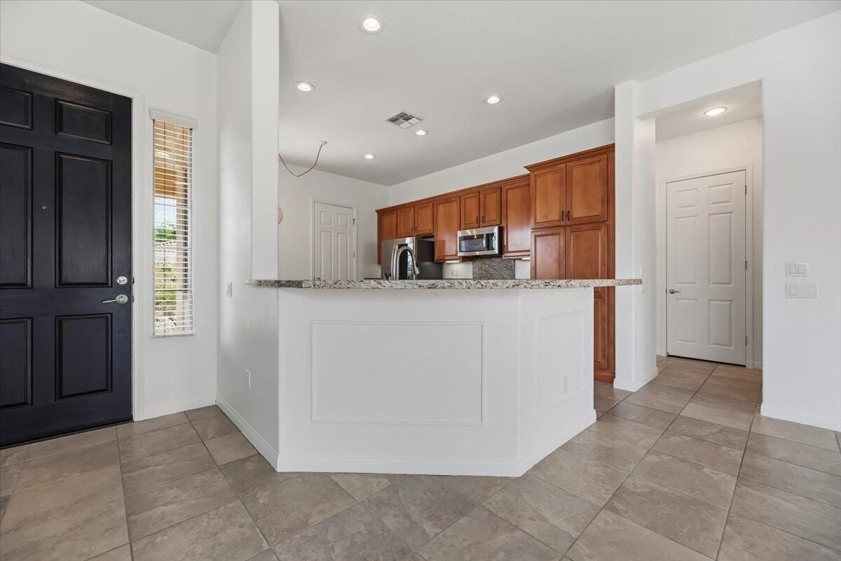 81916 Avenida Del Toro - Photo 4 of 45