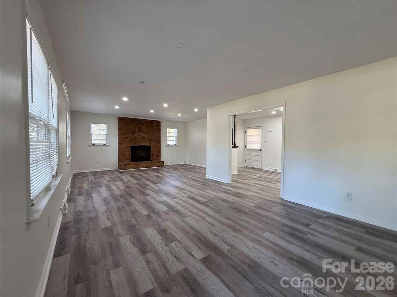 201 Allison Dr - Photo 6 of 30