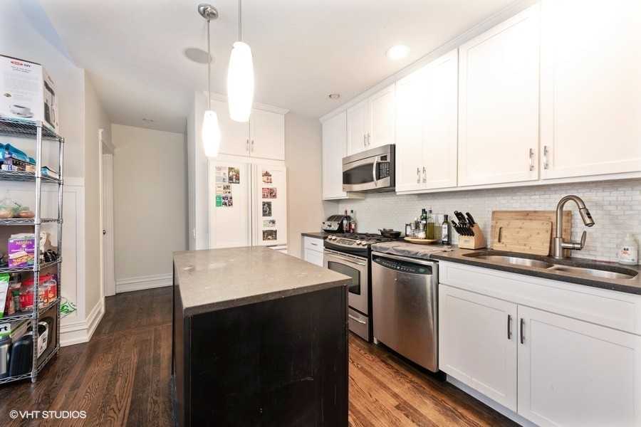 3647 North Wilton - 2 #3647-2 - Photo 2 of 18