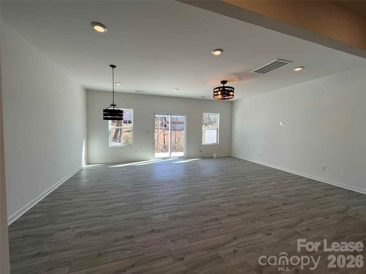 11031 Pagebrook Ln - Photo 4 of 20