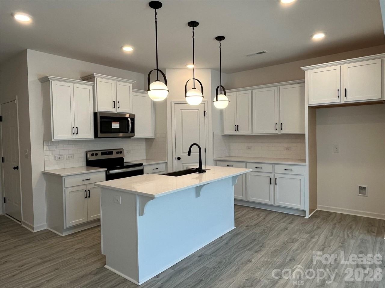 11031 Pagebrook Ln - Photo 7 of 20