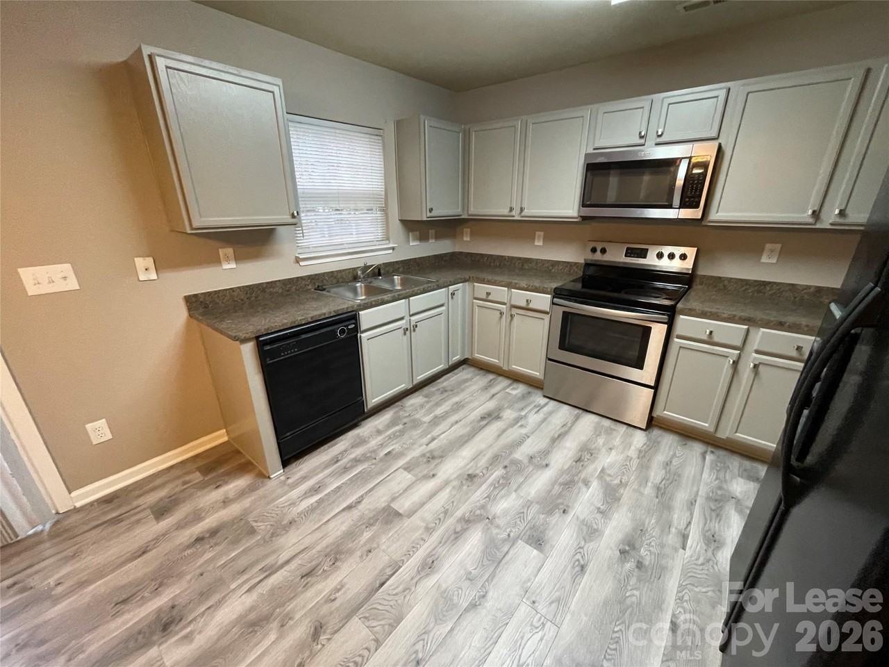 6632 Centerline Dr - Photo 4 of 16